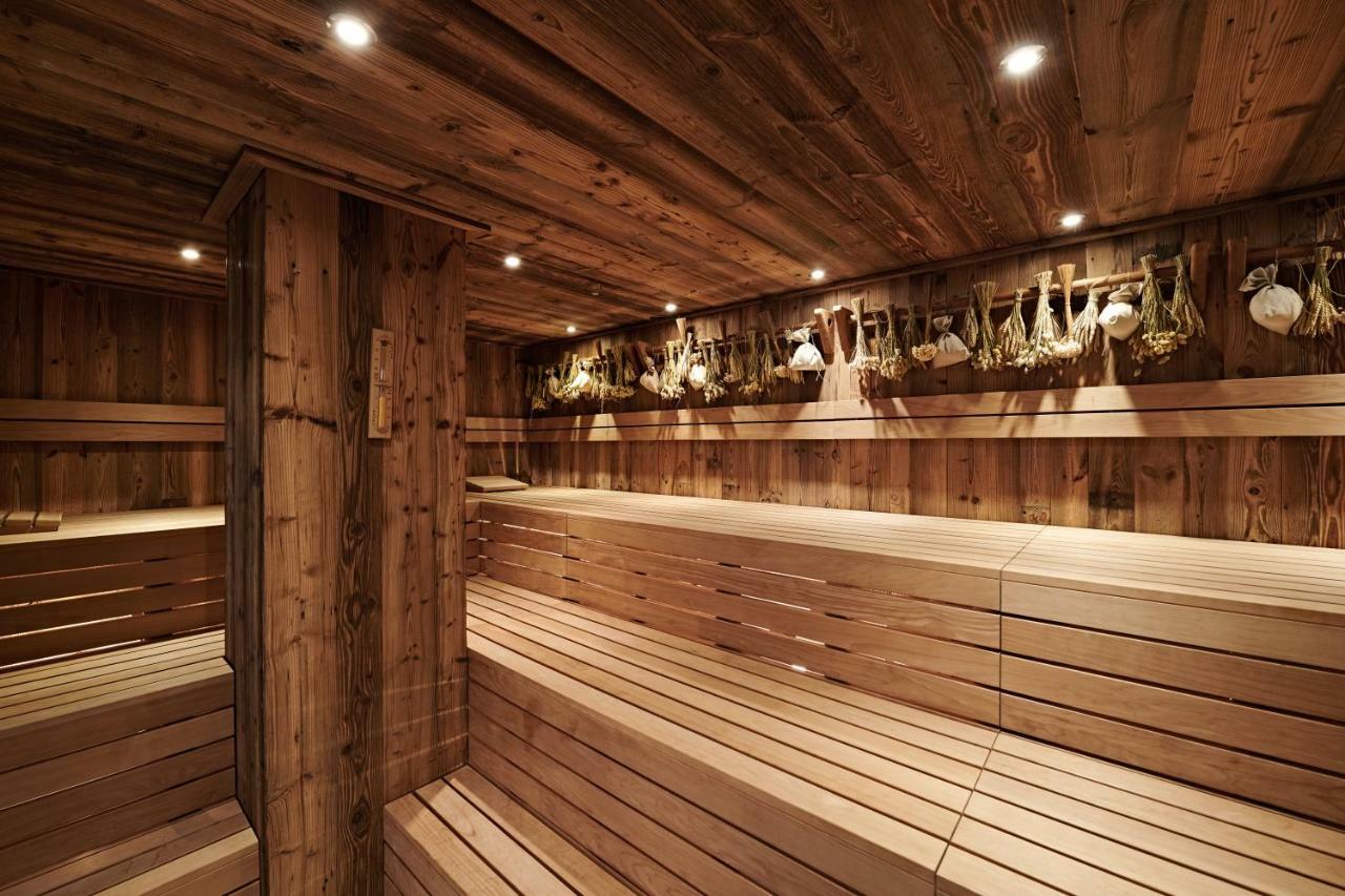 Schlosshotel Kitzbuehel A-Rosa Collection Kitzbühel Exterior foto A Finnish sauna